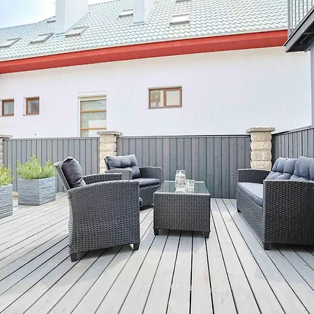 New W/terrace, By Cohost Palanga